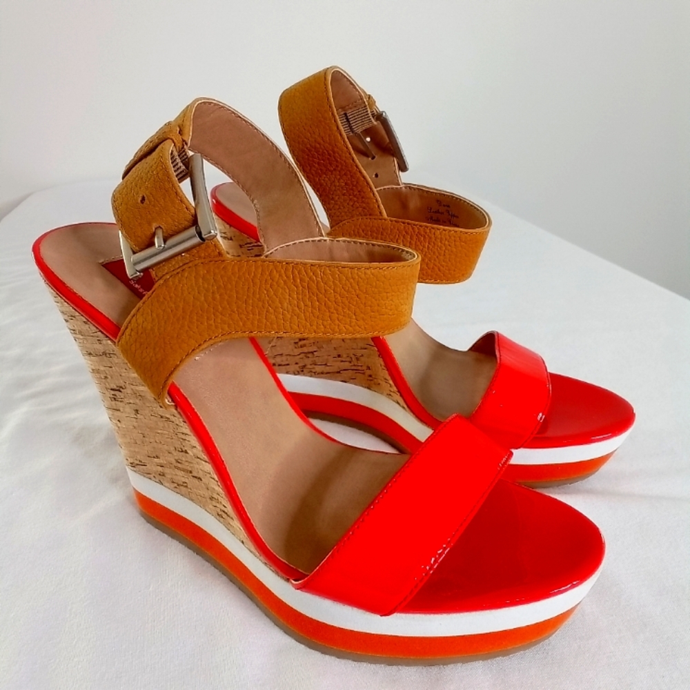RED by Saks Fifth Avenue Women's Dana Platform Wedge Leather Sandal UK 36.5 US 6